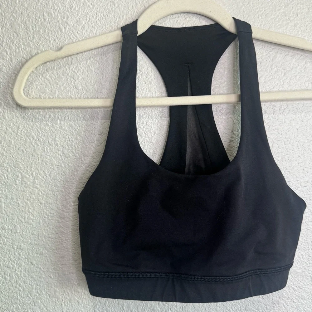 Lululemon Invigorate Bra Womens size 6 Black Workout Gym Yoga Running Casual‎
